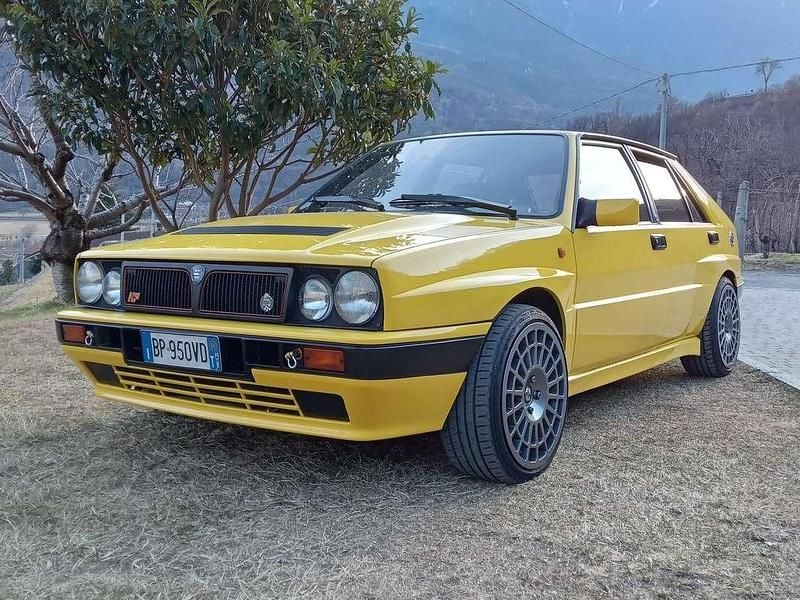 Usata Lancia Delta 181 CV (133 kW) 1991 Giallo Utilitaria