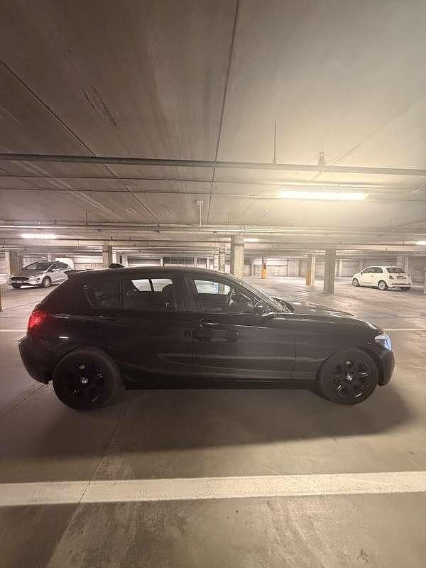 Usata BMW 118 143 CV (105 kW) 2014 Utilitaria