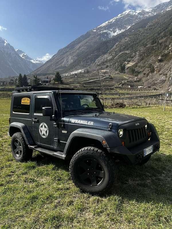 Usata Jeep Wrangler Sport 177 CV (130 kW) 2008 Blu/azzurro SUV