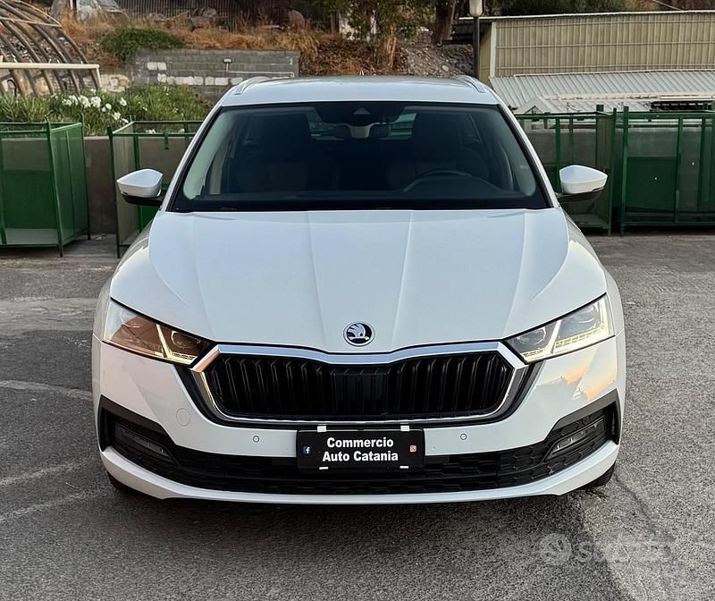Usata Skoda Octavia 116 CV (85 kW) 2020 Bianco Station wagon