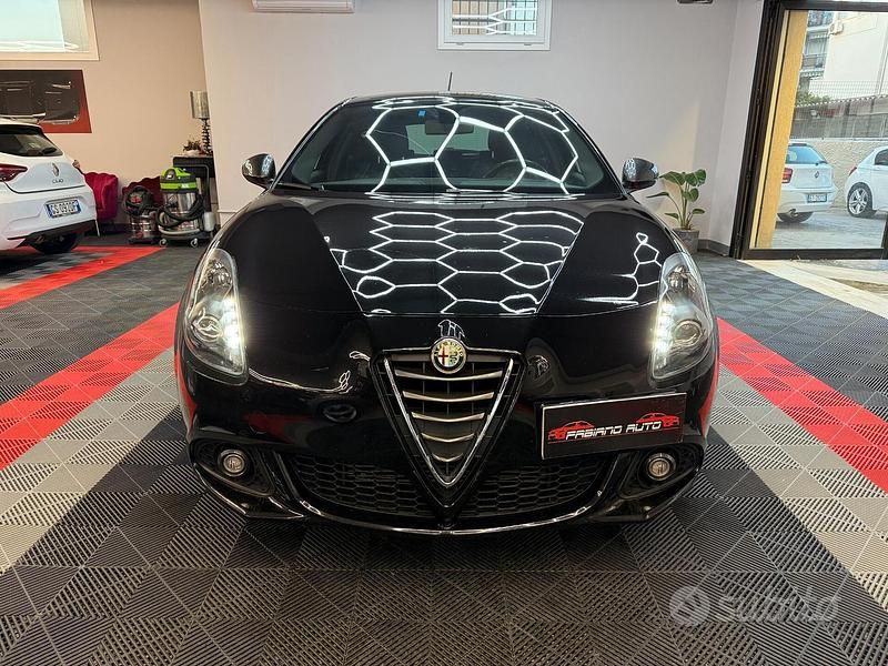 Usata Alfa Romeo Giulietta 105 CV (77 kW) 2014 Nero Utilitaria