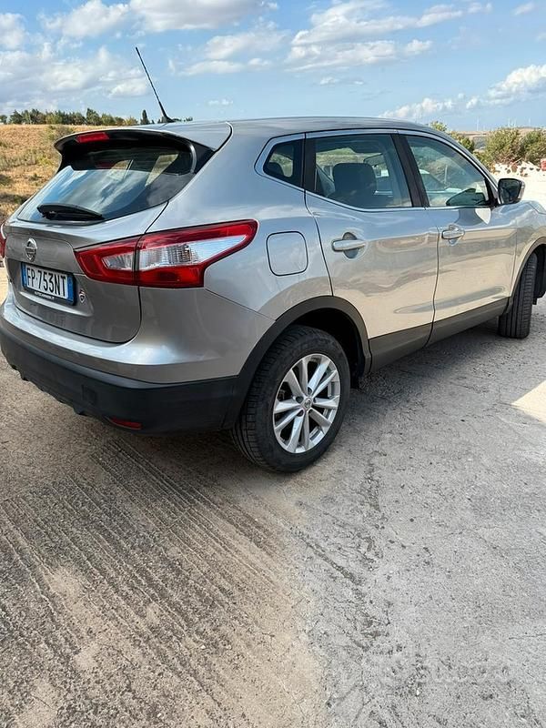Usata Nissan Qashqai 131 CV (96 kW) 2015 SUV