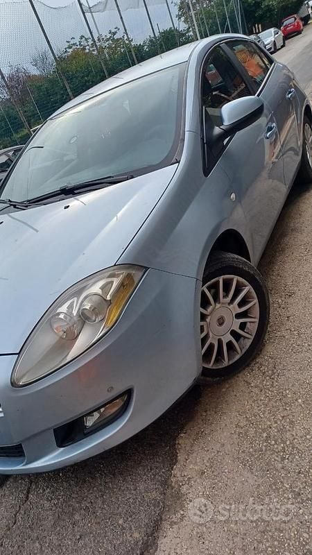 Usata Fiat Bravo 105 CV (77 kW) 2008 Grigio Utilitaria