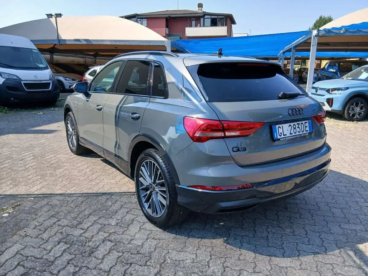 Usata Audi Q3 Advanced 190 CV (139 kW) 2020 Grigio SUV