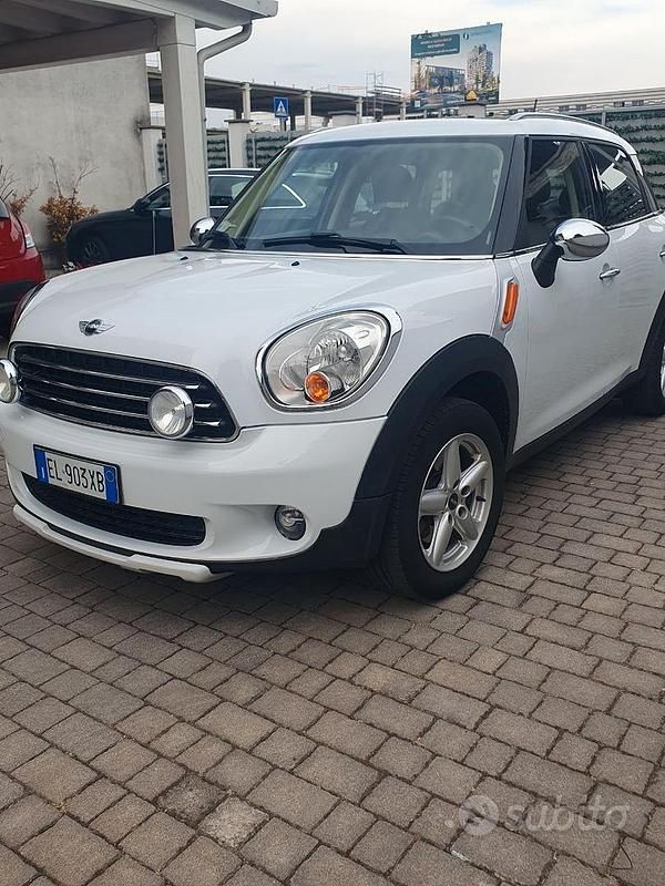 Usata Mini One Countryman 98 CV (72 kW) 2010 Bianco SUV