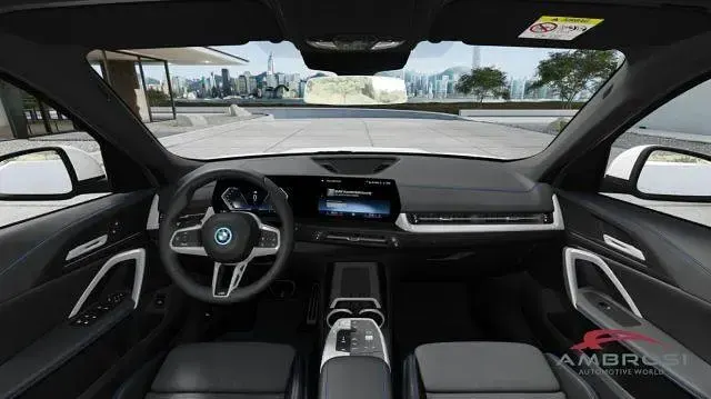 Nuova BMW iX1 M Sport 149 kW (203 CV) 2026 Bianco SUV
