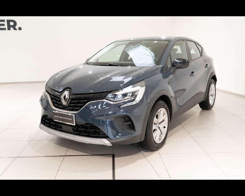 Usata Renault Captur Equilibre 101 CV (74 kW) 2023 Blu/azzurro SUV
