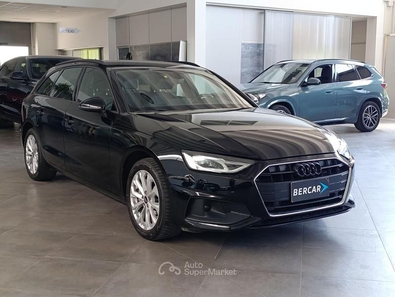 Usado Audi A4 Advanced Plus 204 CV (150 kW) 2022 Negro Familiar
