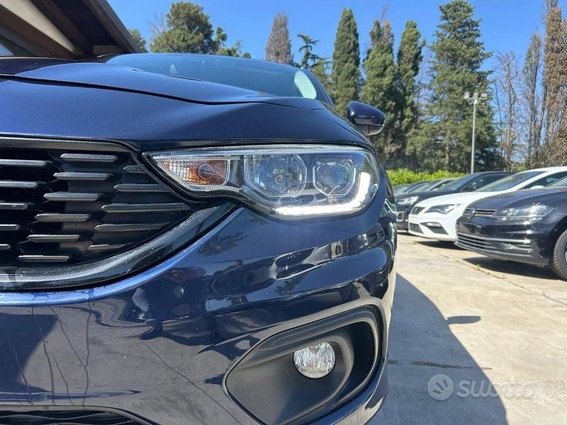 Usata Fiat Tipo S 120 CV (88 kW) 2017 Blu Station wagon