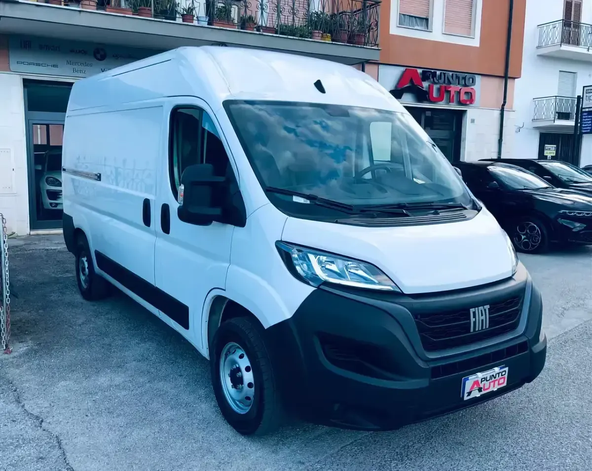 Usata Fiat Ducato 33 140 CV (102 kW) 2023 Bianco Furgone