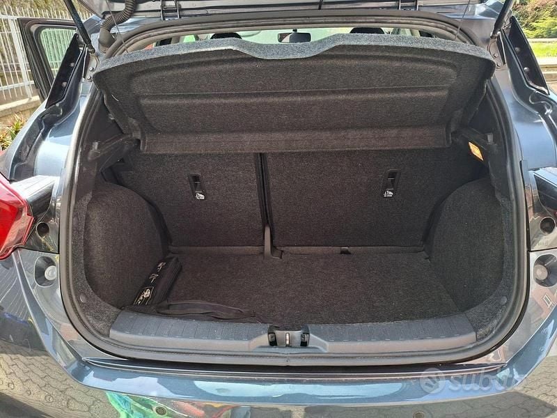 Usata Nissan Micra Acenta 2018 Grigio Utilitaria