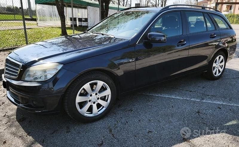 Usata Mercedes C200 136 CV (100 kW) 2008 Blu Station wagon