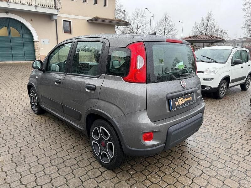 Usata Fiat Panda City Life 71 CV (52 kW) 2022 Grigio Berlina