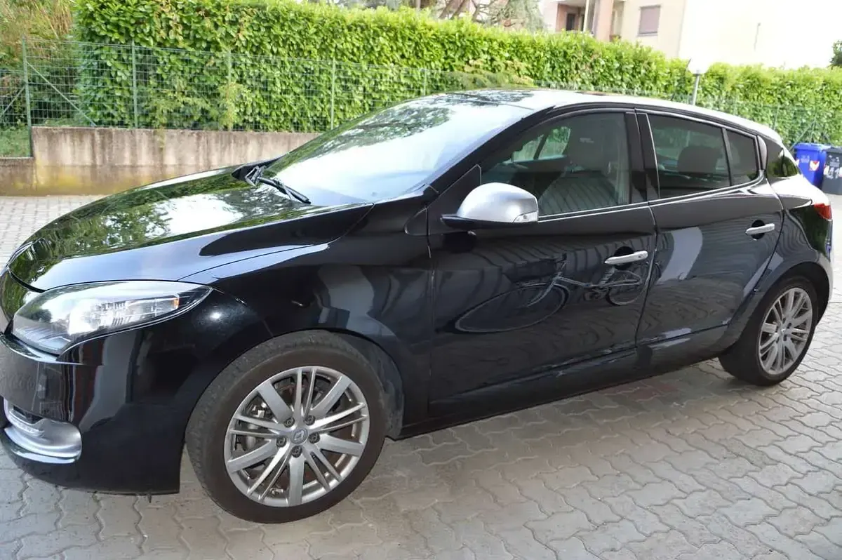 Usata Renault Mégane GT Line GT-Line 110 CV (80 kW) 2012 Nero Berlina