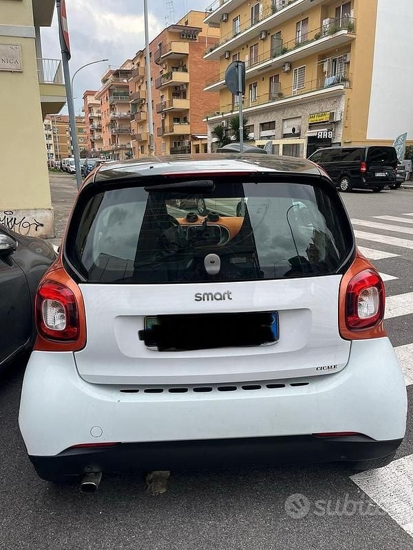 Usata Smart ForTwo Coupé 71 CV (52 kW) 2016 Bianco Coupé