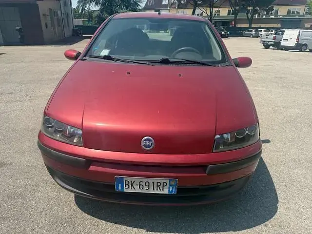 Usata Fiat Punto 80 CV (58 kW) 2000 Rosso Utilitaria