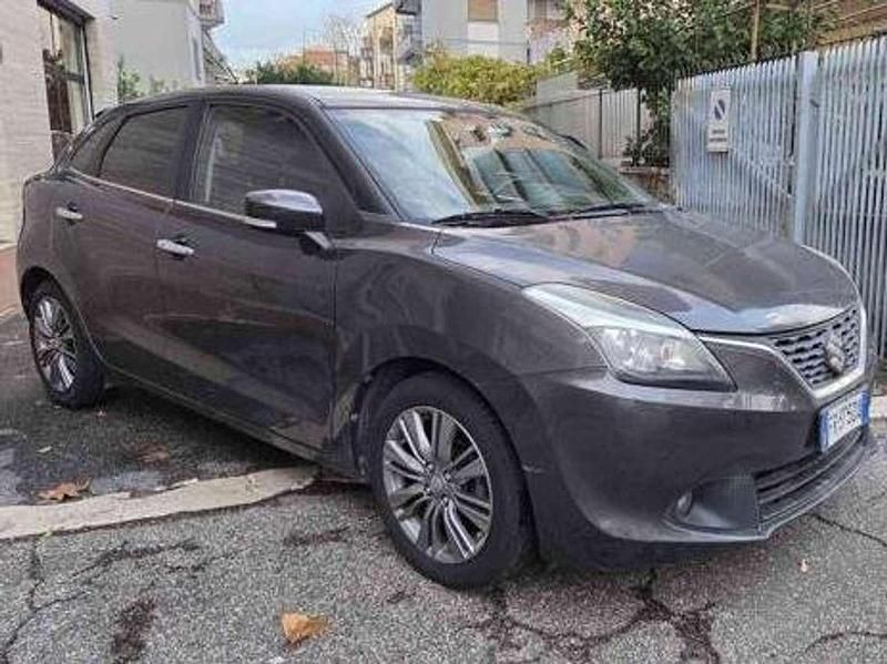 Usata Suzuki Baleno 90 CV (66 kW) 2018 Grigio Berlina