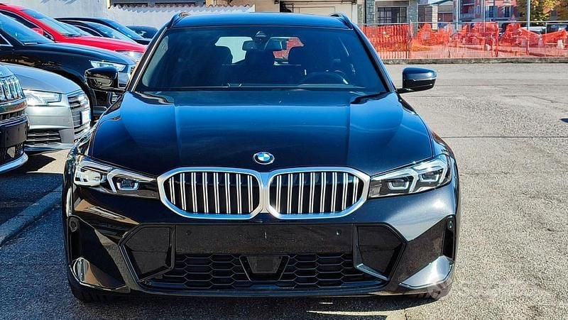 Usata BMW 330 M Sport 245 CV (180 kW) 2024 Nero Station wagon
