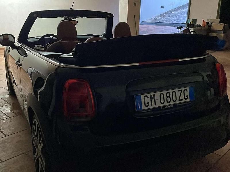 Usata Mini Cooper Cabriolet 136 CV (100 kW) 2023 Blu/azzurro Cabrio
