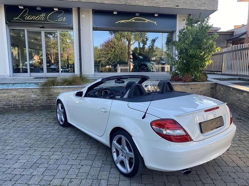 Usata Mercedes SLK200 163 CV (119 kW) 2007 Bianco Cabrio