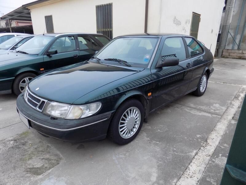Verde Usata 1997 Saab 900 Due volumi | 2000 € - Immagine 1/4