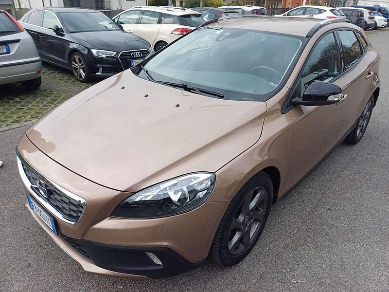 Usata Volvo V40 CC Business Edition 114 CV (83 kW) 2015 Bronzo Station wagon