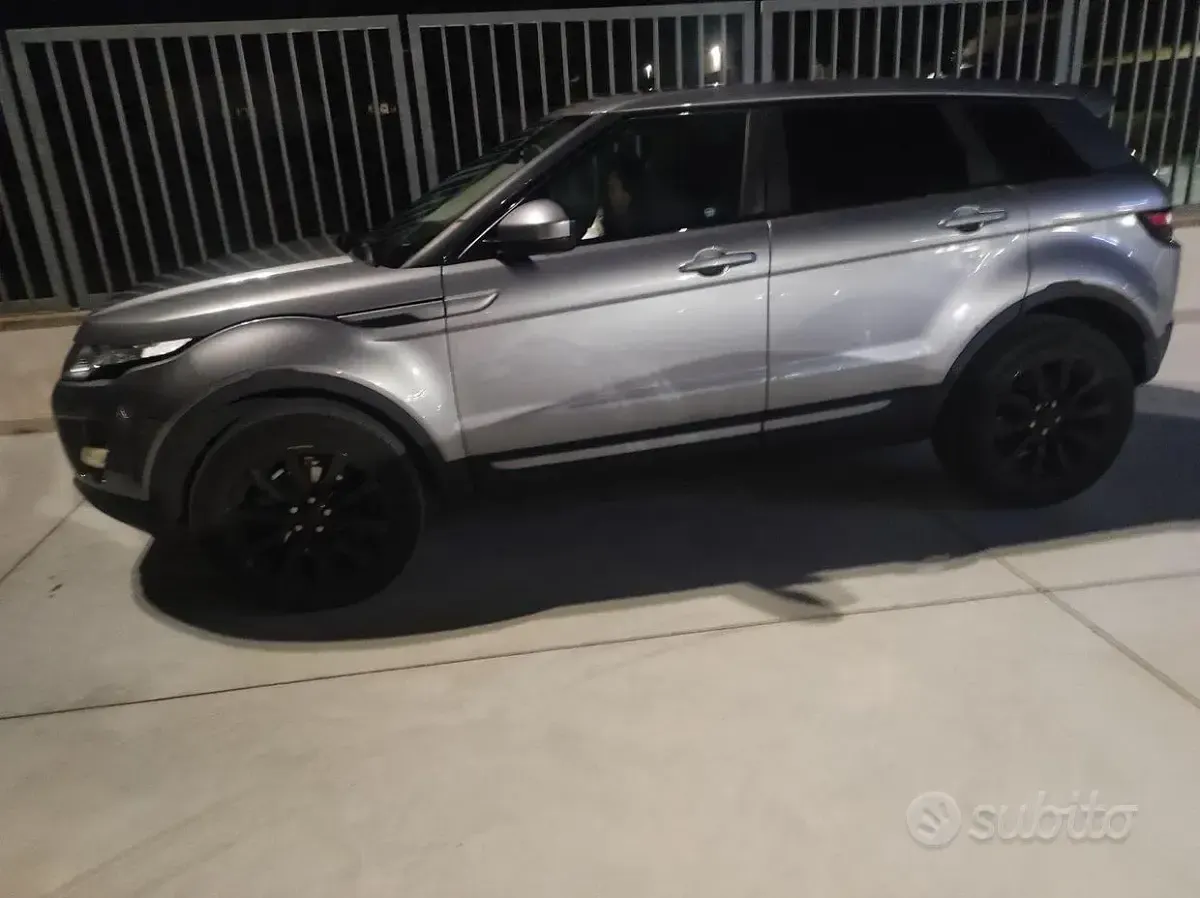Usata Land Rover Range Rover evoque 190 CV (139 kW) 2014 Grigio SUV