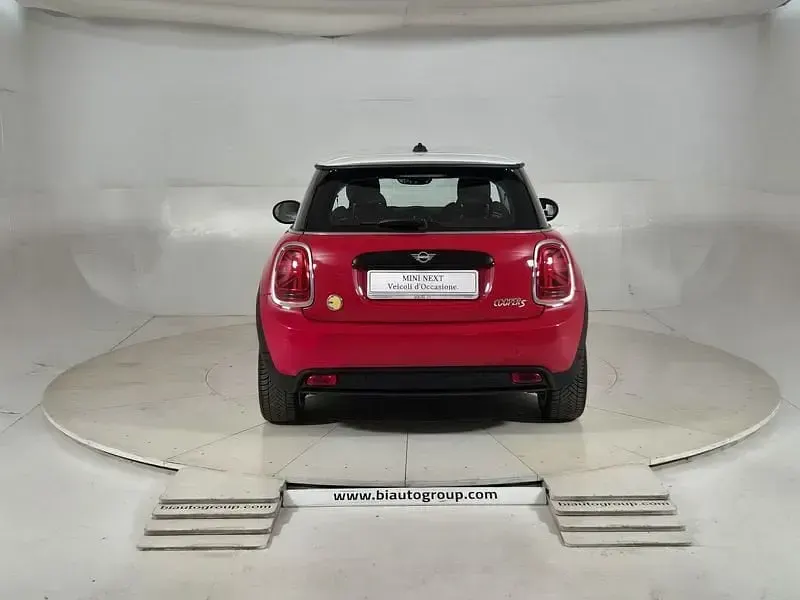 Usata Mini Cooper SE Classic 135 kW (184 CV) 2022 Rosso Utilitaria