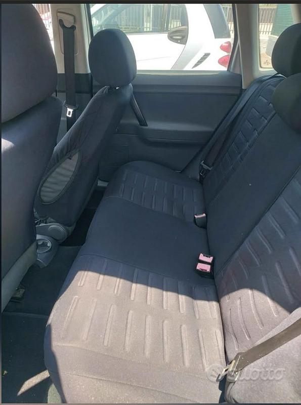 Usata VW Polo 69 CV (50 kW) 2008 Grigio Utilitaria