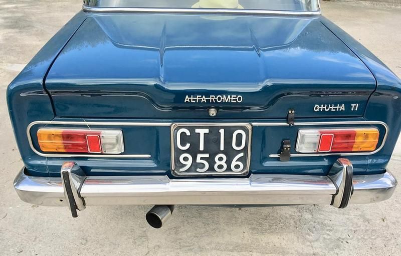 Usata Alfa Romeo Giulia Ti 1960 Blu Berlina