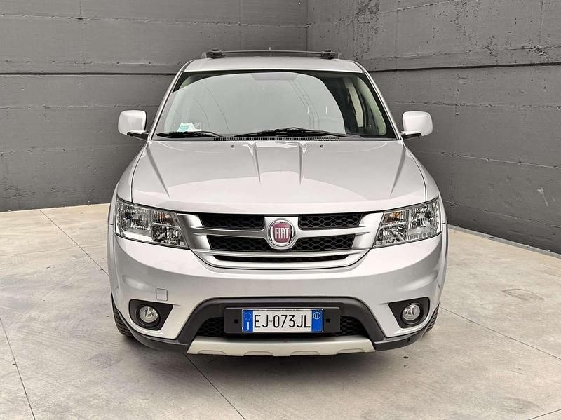Usata Fiat Freemont 140 CV (102 kW) 2011 Argento SUV