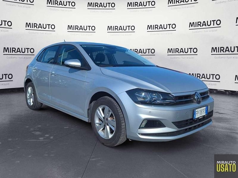 Usata VW Polo Comfortline 95 CV (69 kW) 2018 Argento Utilitaria
