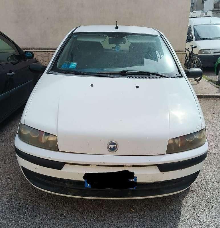 Usata 2002 Fiat Punto Due volumi | 1400 € (Ottimo prezzo) - Immagine 1/4