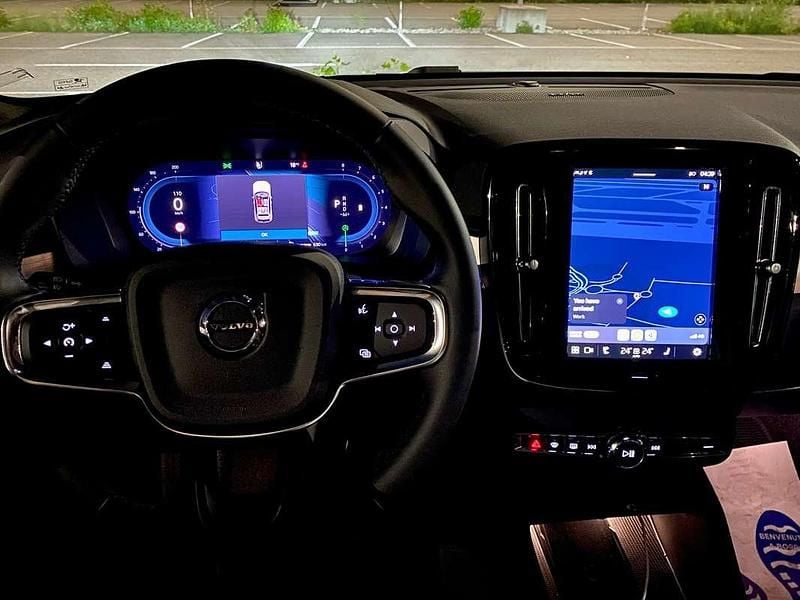 Usata Volvo XC40 Plus 163 CV (119 kW) 2024 Nero SUV