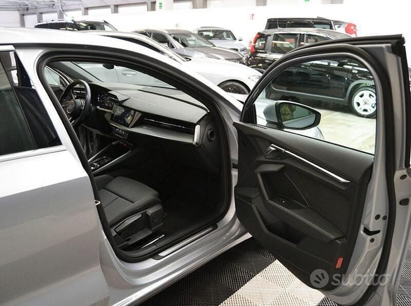 Usata Audi A3 e-tron Advanced 150 CV (110 kW) 2020 Argento Utilitaria