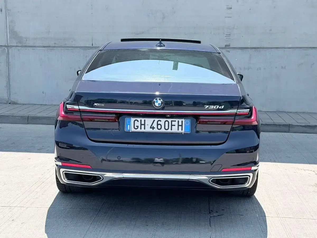 Usata BMW 730 286 CV (210 kW) 2021 Blu/azzurro Berlina