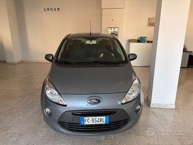 Usata Ford Ka Plus Titanium 69 CV (50 kW) 2016 Grigio Utilitaria