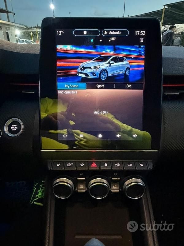 Käytetty Renault Clio IV R.S. 131 HP (96 kW) 2019 Sininen Sedan