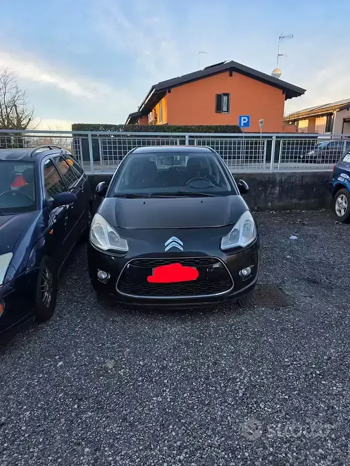 Begagnad Citroën C3 68 HK (50 kW) 2012 Svart Sedan