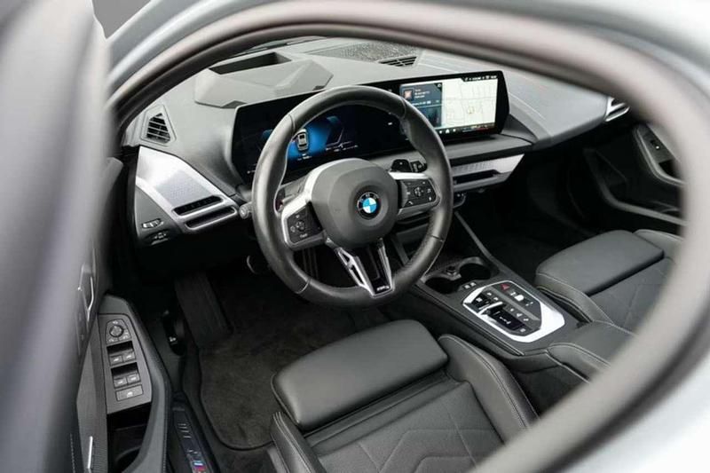 Usata BMW 123 M Sport 204 CV (150 kW) 2025 Grigio Utilitaria