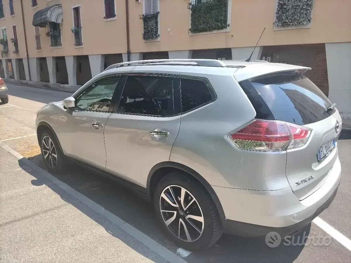 Usata Nissan X-Trail 131 CV (96 kW) 2017 Grigio SUV