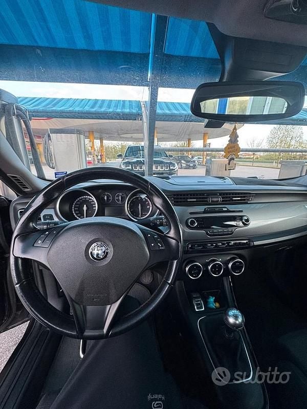 Usata Alfa Romeo Giulietta 170 CV (125 kW) 2011 Nero Utilitaria
