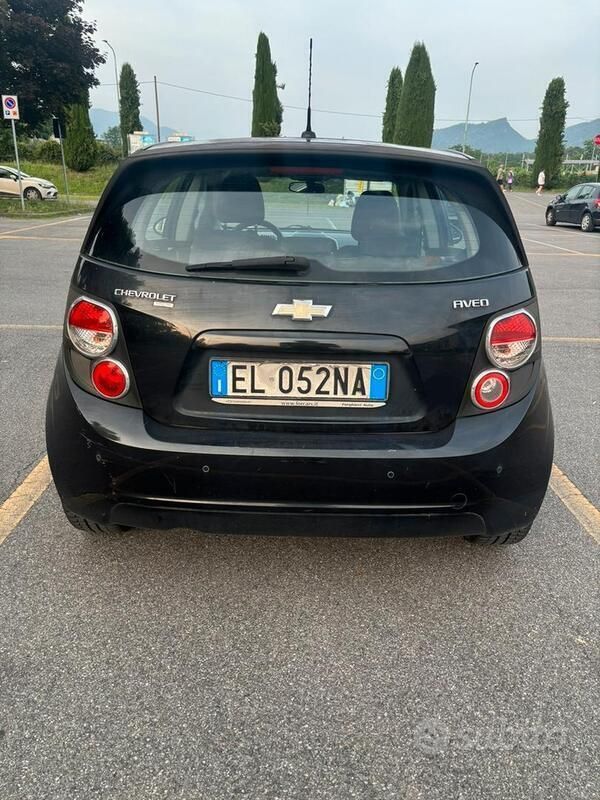 Usata Chevrolet Aveo LT 95 CV (69 kW) 2012 Nero Berlina