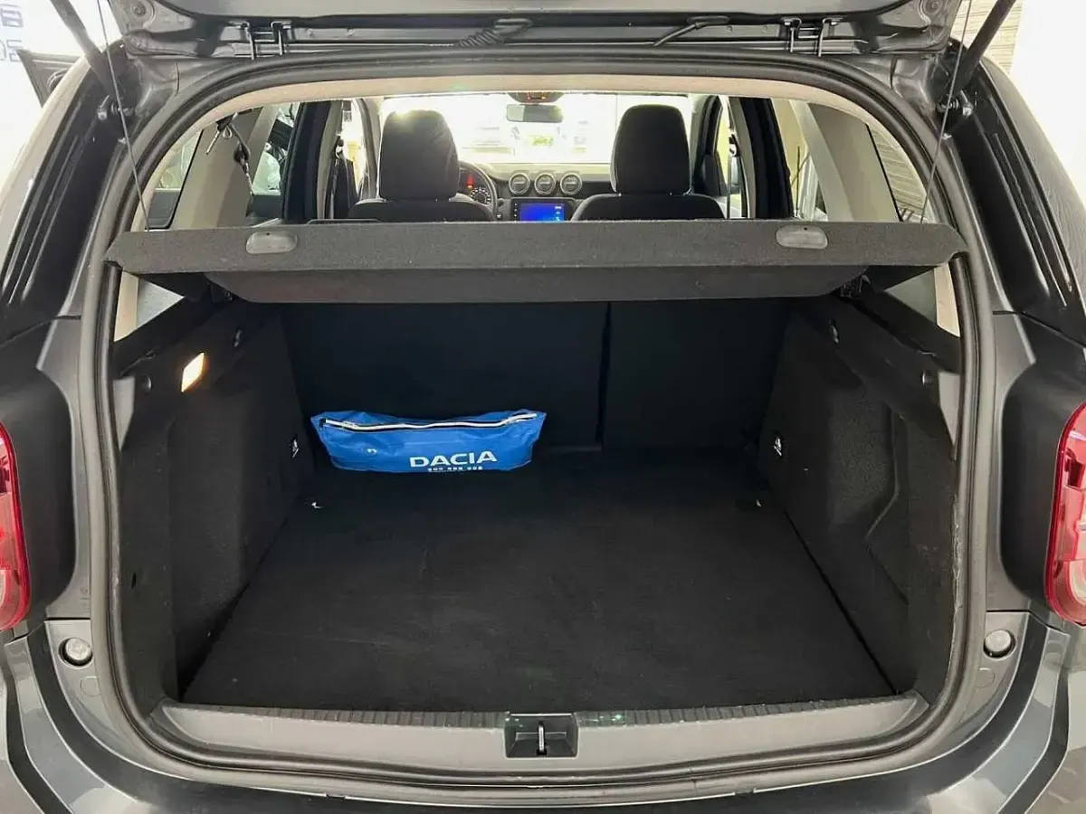 Usata Dacia Duster Prestige 115 CV (84 kW) 2022 Grigio SUV