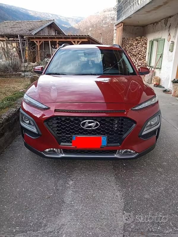 Usata Hyundai Kona Comfort 120 CV (88 kW) 2019 Rosso SUV