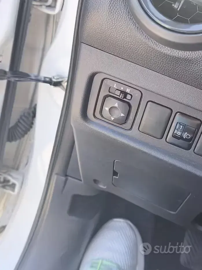 Usata Mitsubishi Space Star 71 CV (52 kW) 2021 Bianco Utilitaria