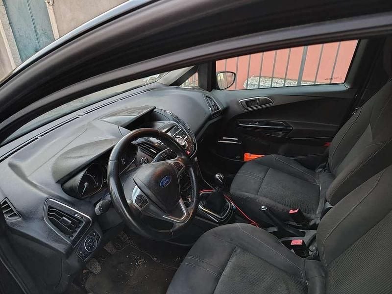 Begagnad Ford B-MAX Titanium 75 HK (55 kW) 2013 Minibuss
