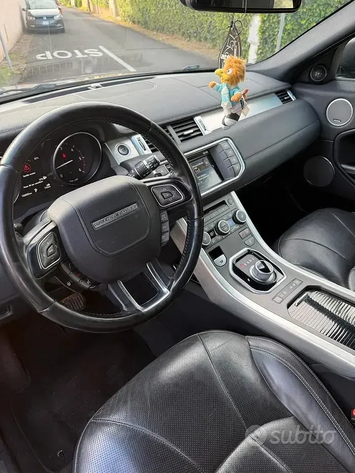 Usata Land Rover Range Rover evoque 179 CV (131 kW) 2017 Grigio SUV