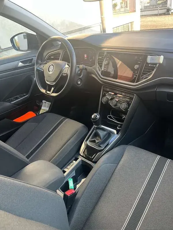 Usata VW T-Roc Style 116 CV (85 kW) 2017 Bianco SUV