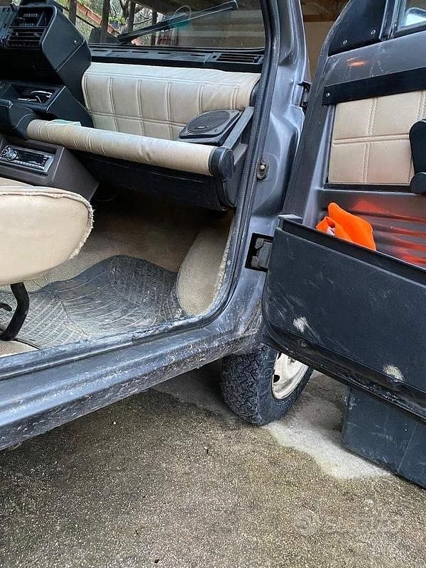 Usata Fiat Panda 4x4 50 CV (36 kW) 1988 Grigio Utilitaria